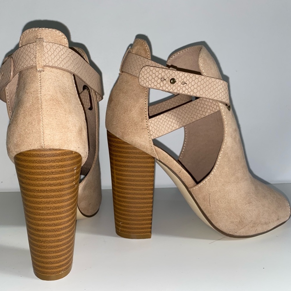 Open toes - Picture 4 of 7